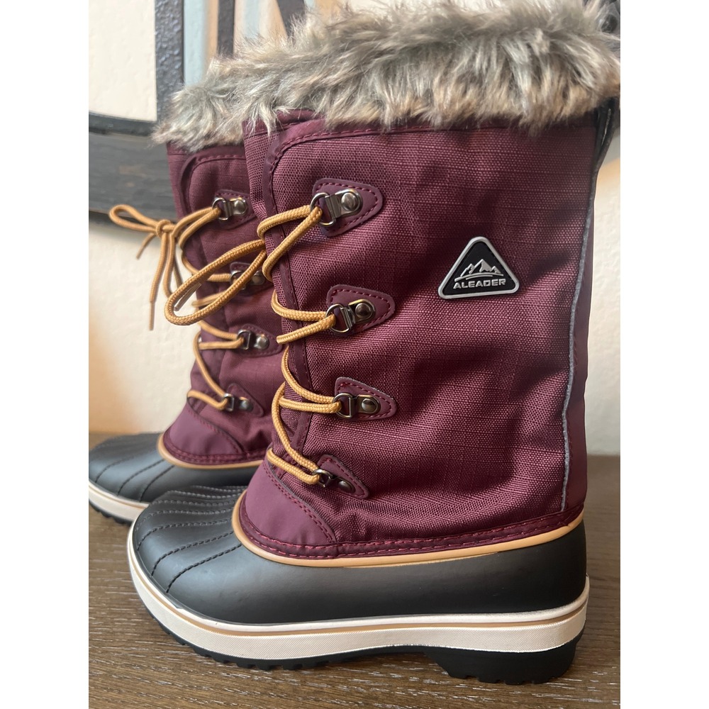 Aleader Womens Burgundy Waterproof Faux Fur Lined Snow Duck Boots Size 6 NWOT